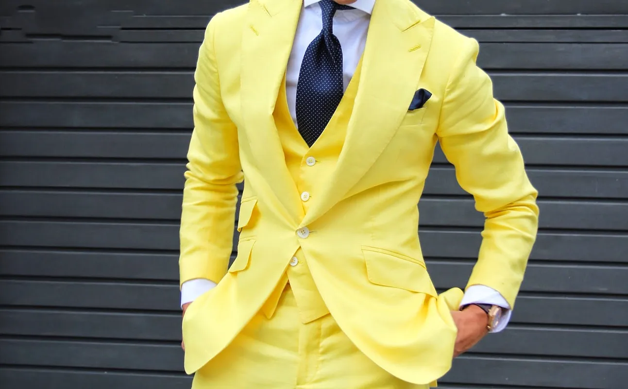 

Elegant Brand Yellow Man Suit 2021 Bespoke Three Pieces Formal Wedding Dress Custom Tuxedos Wedding Groom Suits For Men Slim Fit