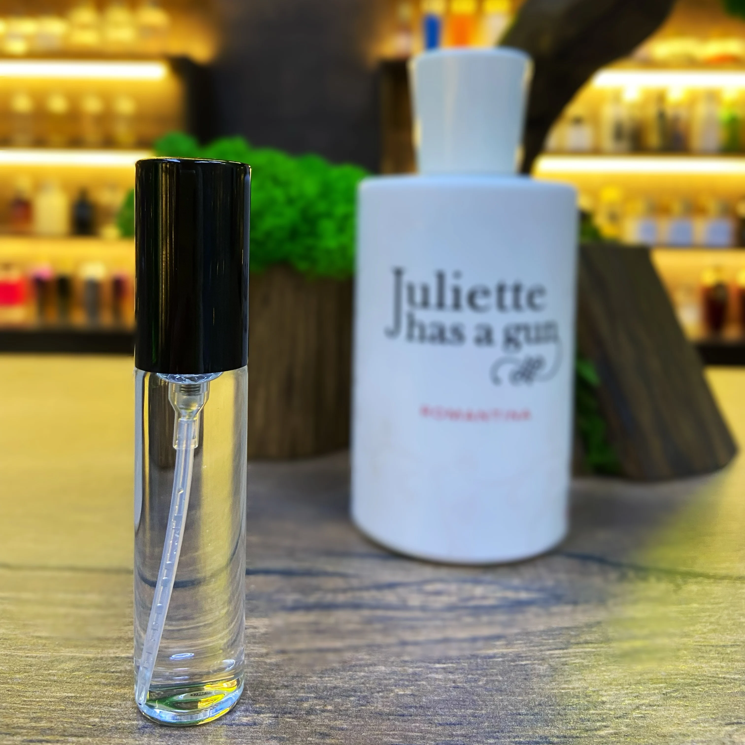 Perfumery Sample from Juliette has a gun - Romantina niche original perfume. 2 3 5 10 ml. | Perfume