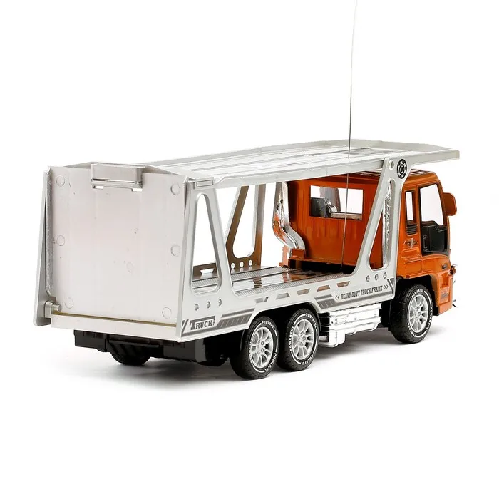 Грузовик радиоуправляемый Автовоз с 2 машинами работает от аккумулятора свет