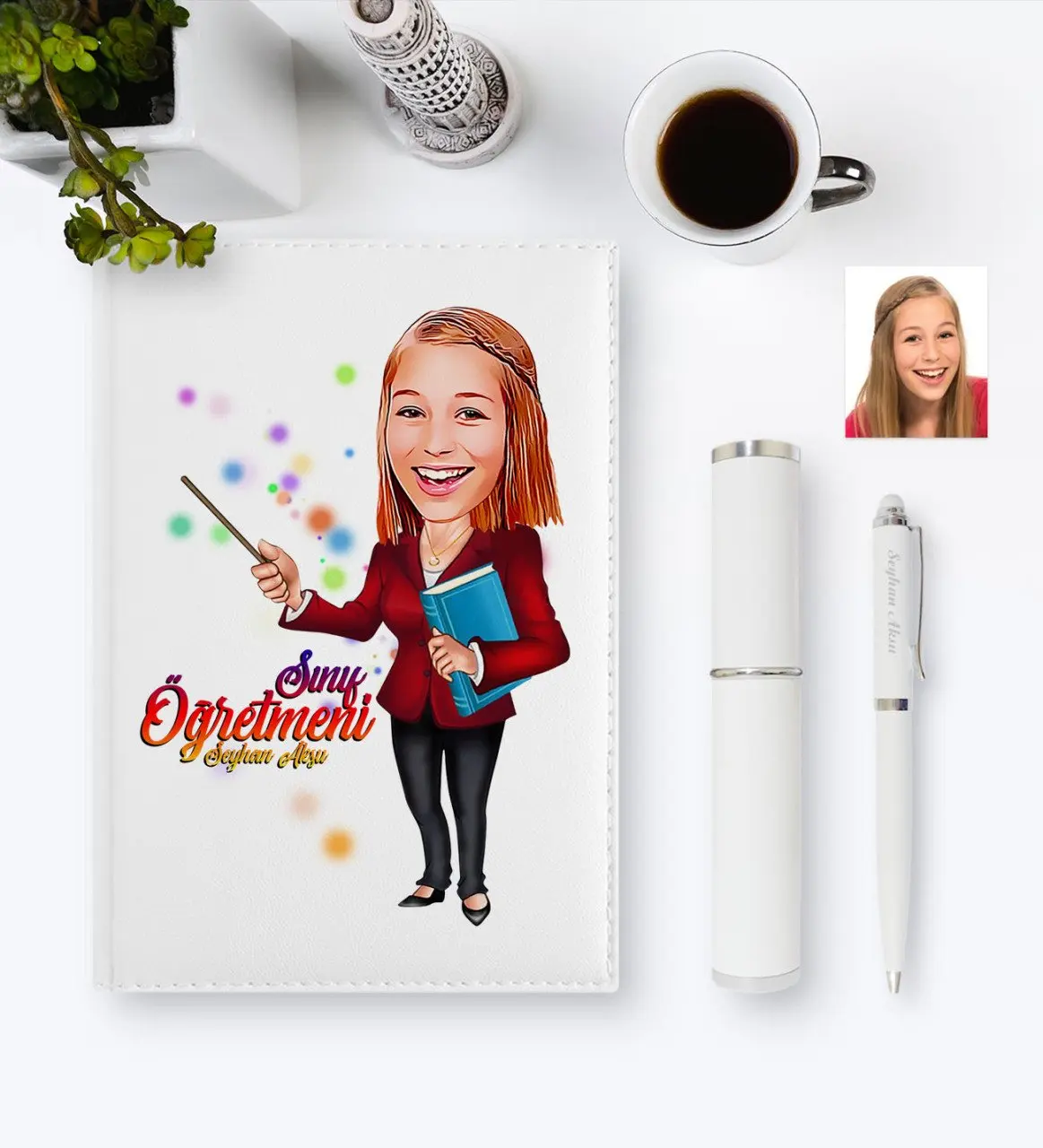 

Personalized Women 'S Teacher Caricature of 2020 Leather Organizer & Pen Gift set-3