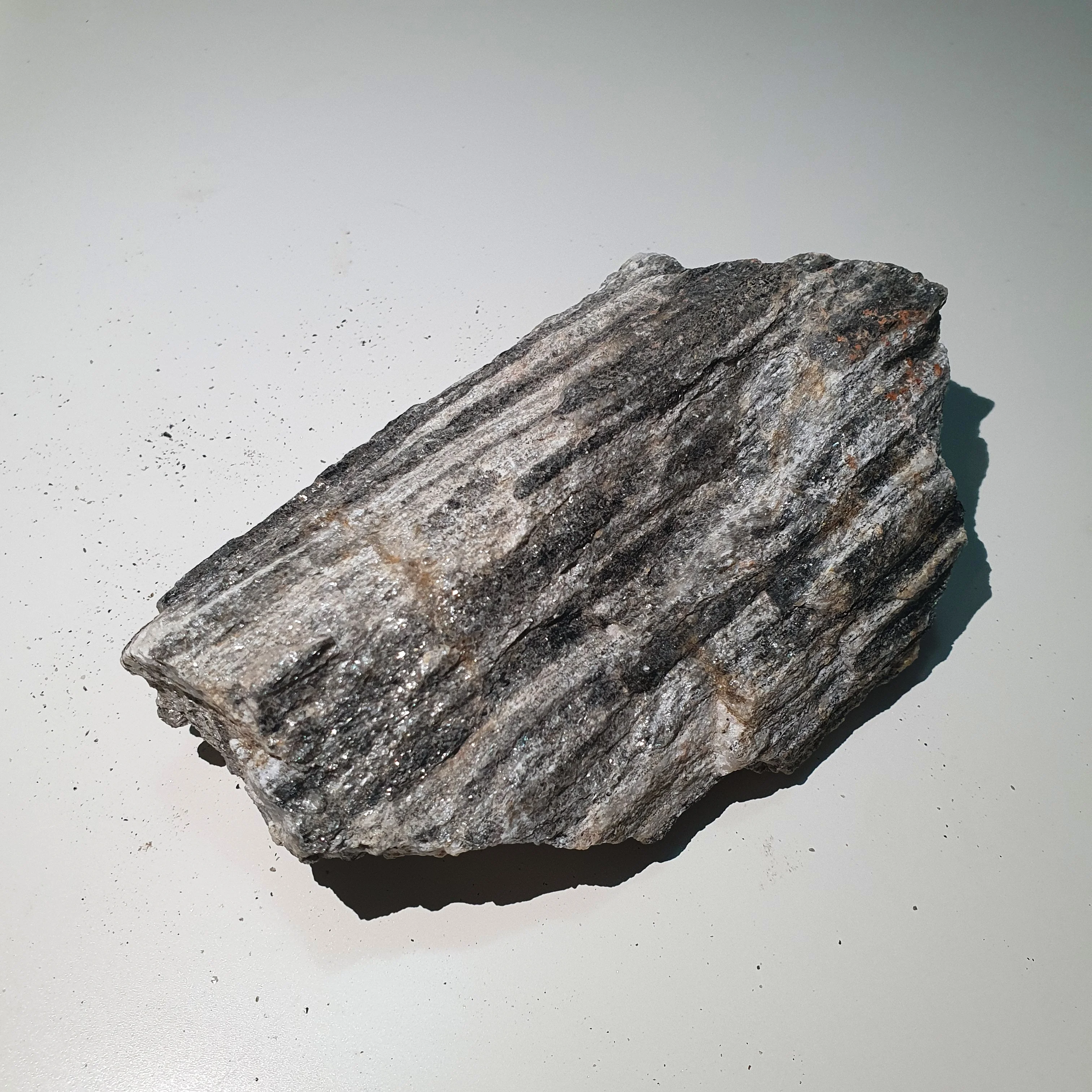 

Gneiss Aquarium rock (silvery) nearly 8x10 cm 400-500 gram 1 Pcs natural rock very decorative