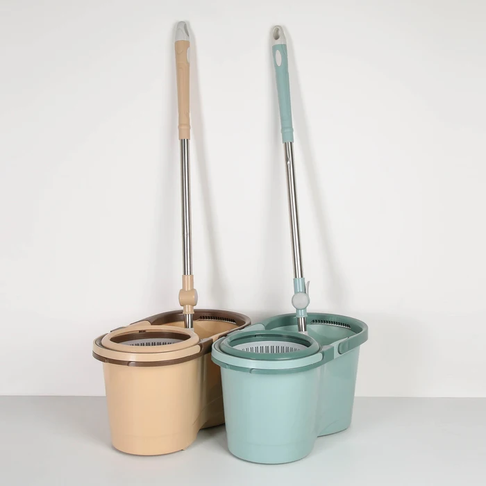 Набор для уборки ведро на колёсиках с пластиковой центрифугой 16 л швабра