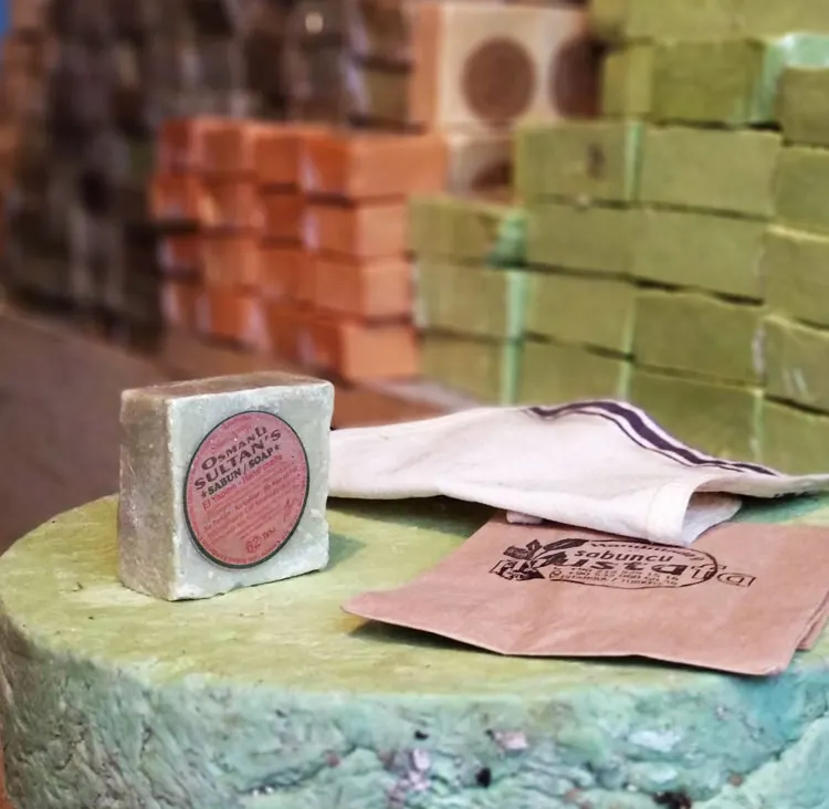 Оттоманка ваше 2-стороннее козье молоко + розовое мыло 125g-100 натуральное ручной