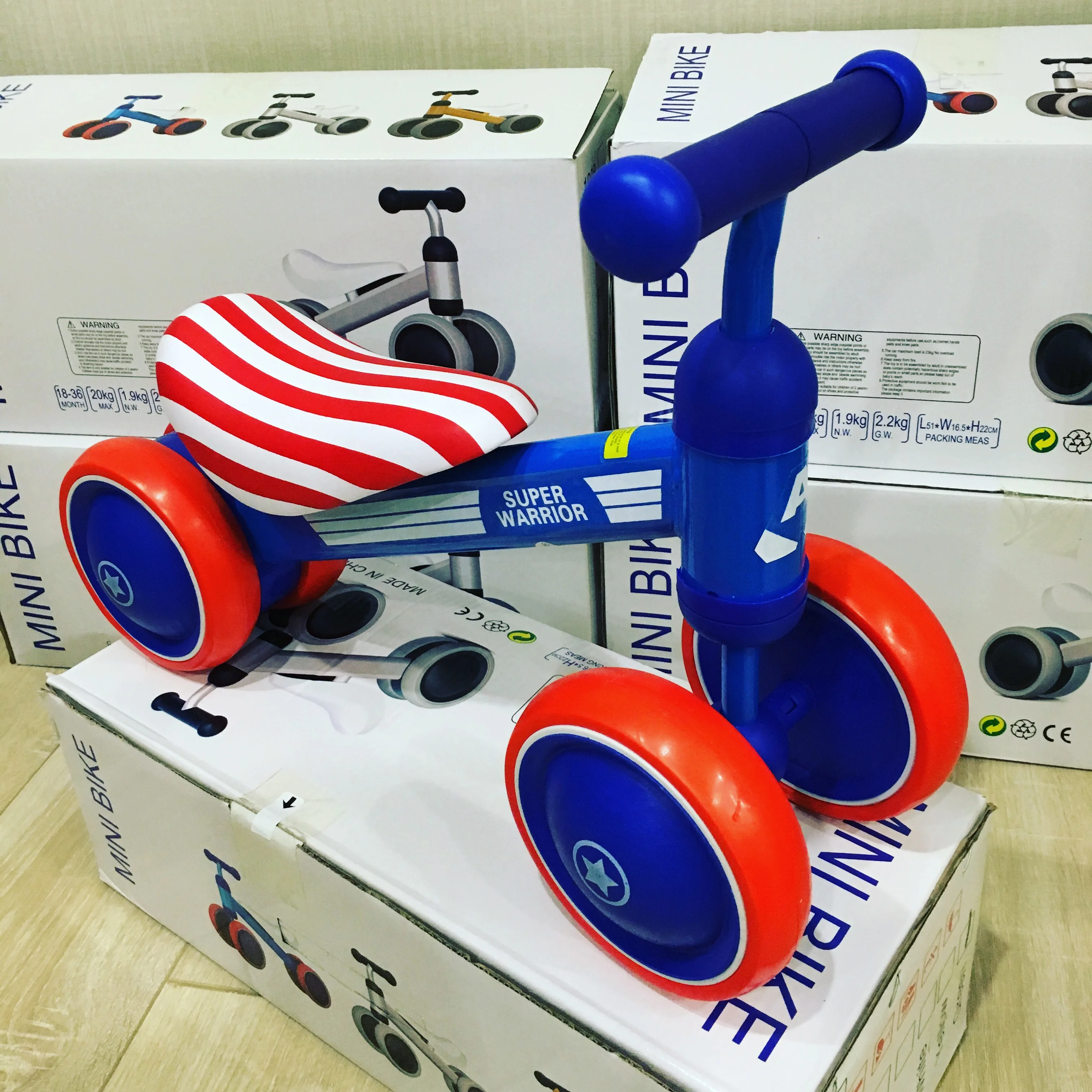 Беговел детский беговел для малышей трехколесный велосипед детские развивающие