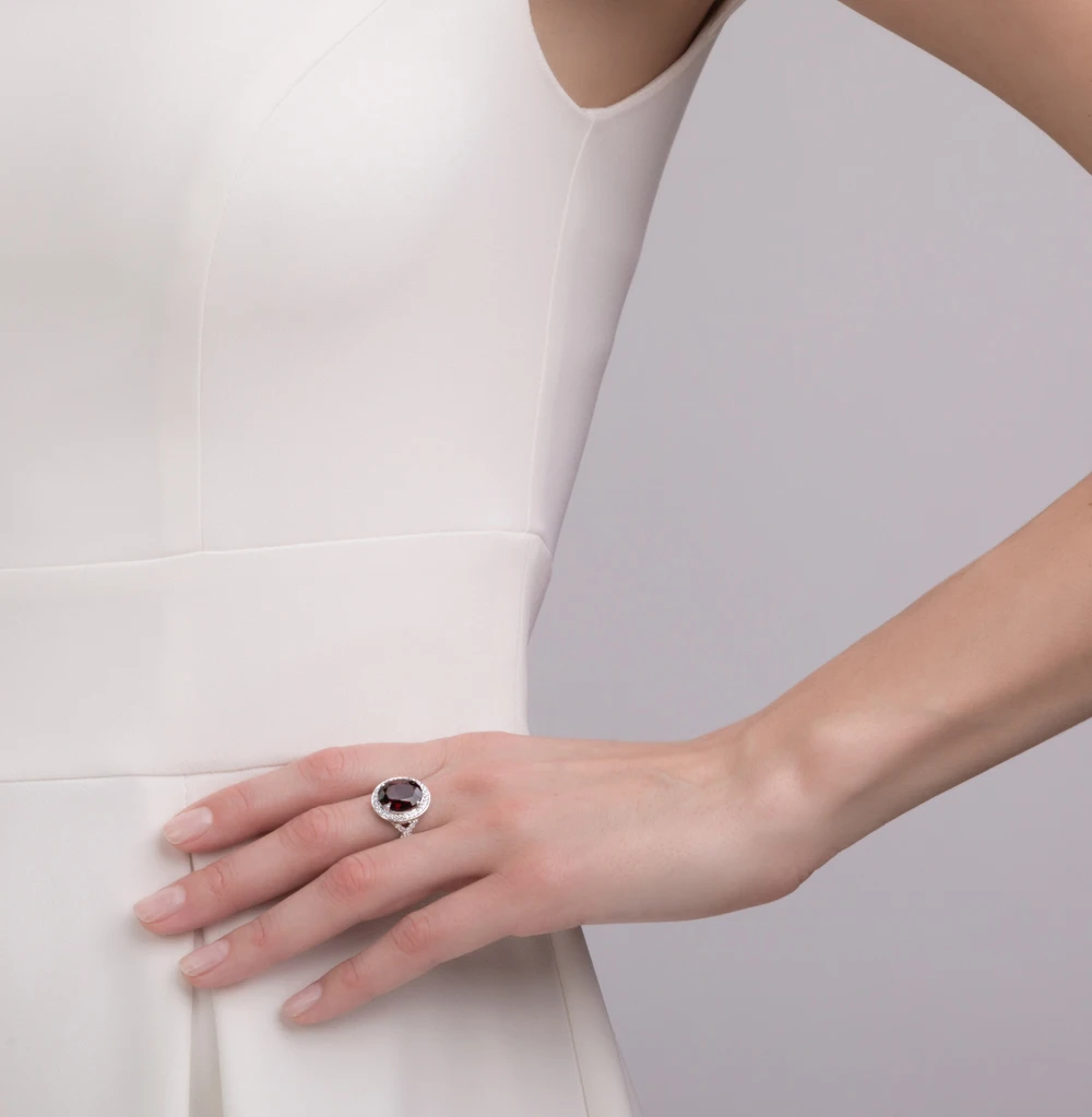 Серебряное кольцо с фианитами и гранатом SUNLIGHT проба 925|Кольца| |