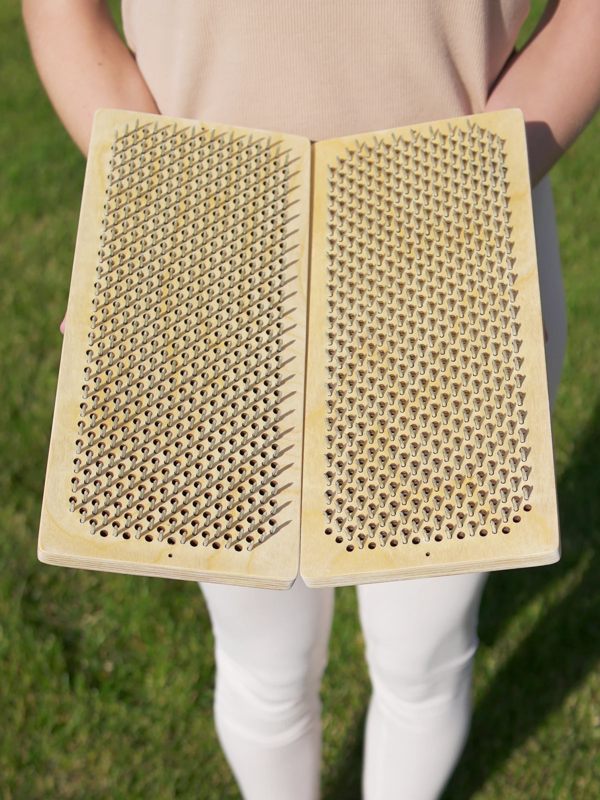 Доска для стояния на гвоздях йоги доска САДХУ размер 320*140 шаг 8 мм между гвоздями