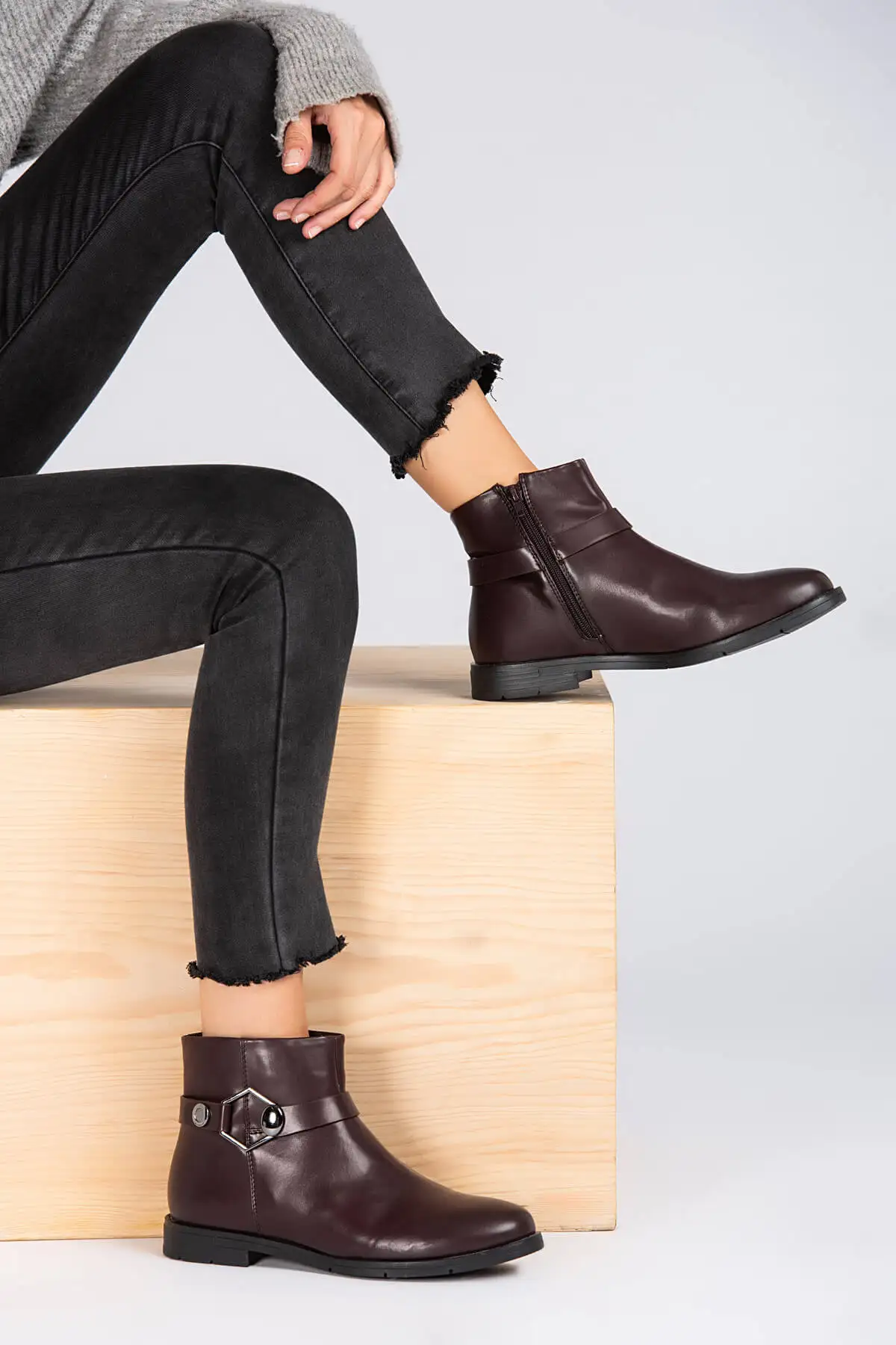 Женские ботинки Derimod бордового цвета |