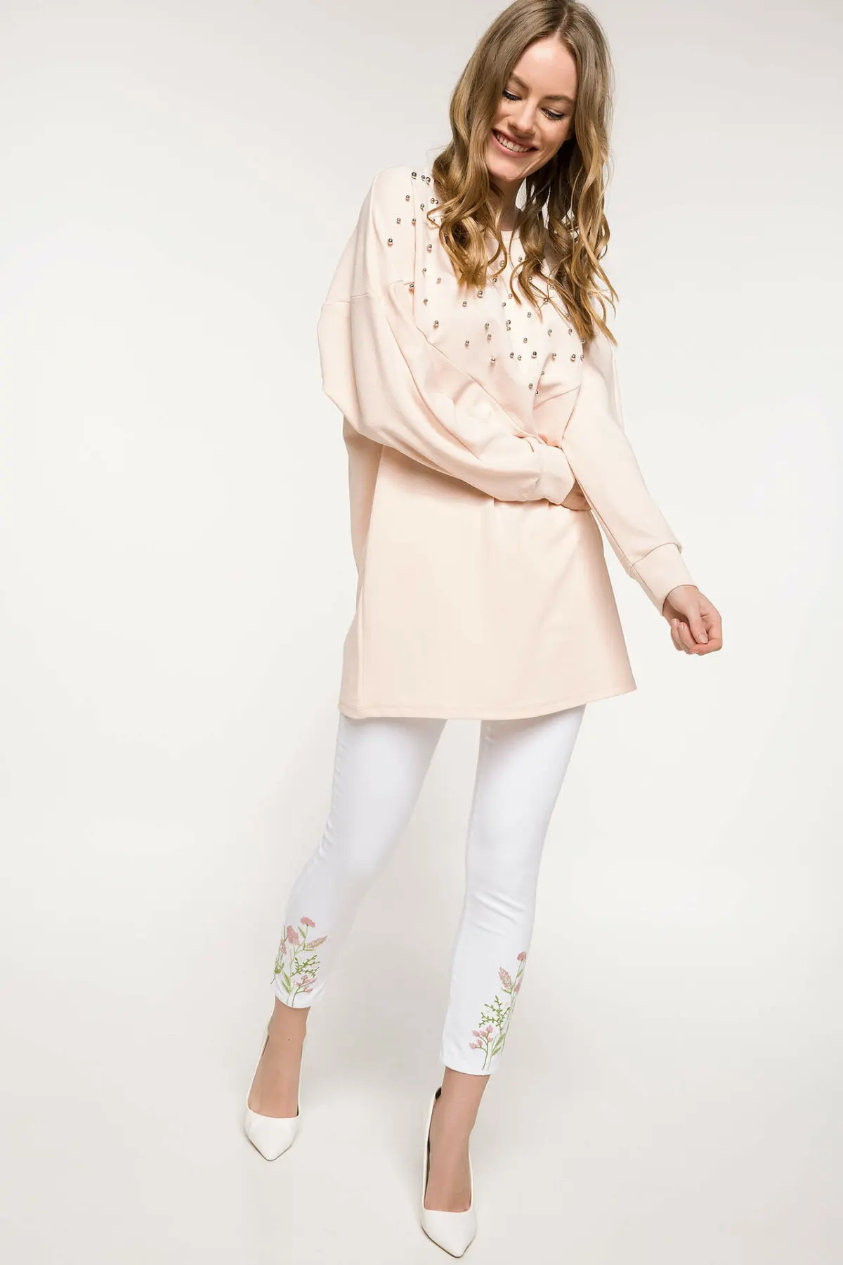 Дефакто женские длинные трикотажные белые футболки-туники повседневные