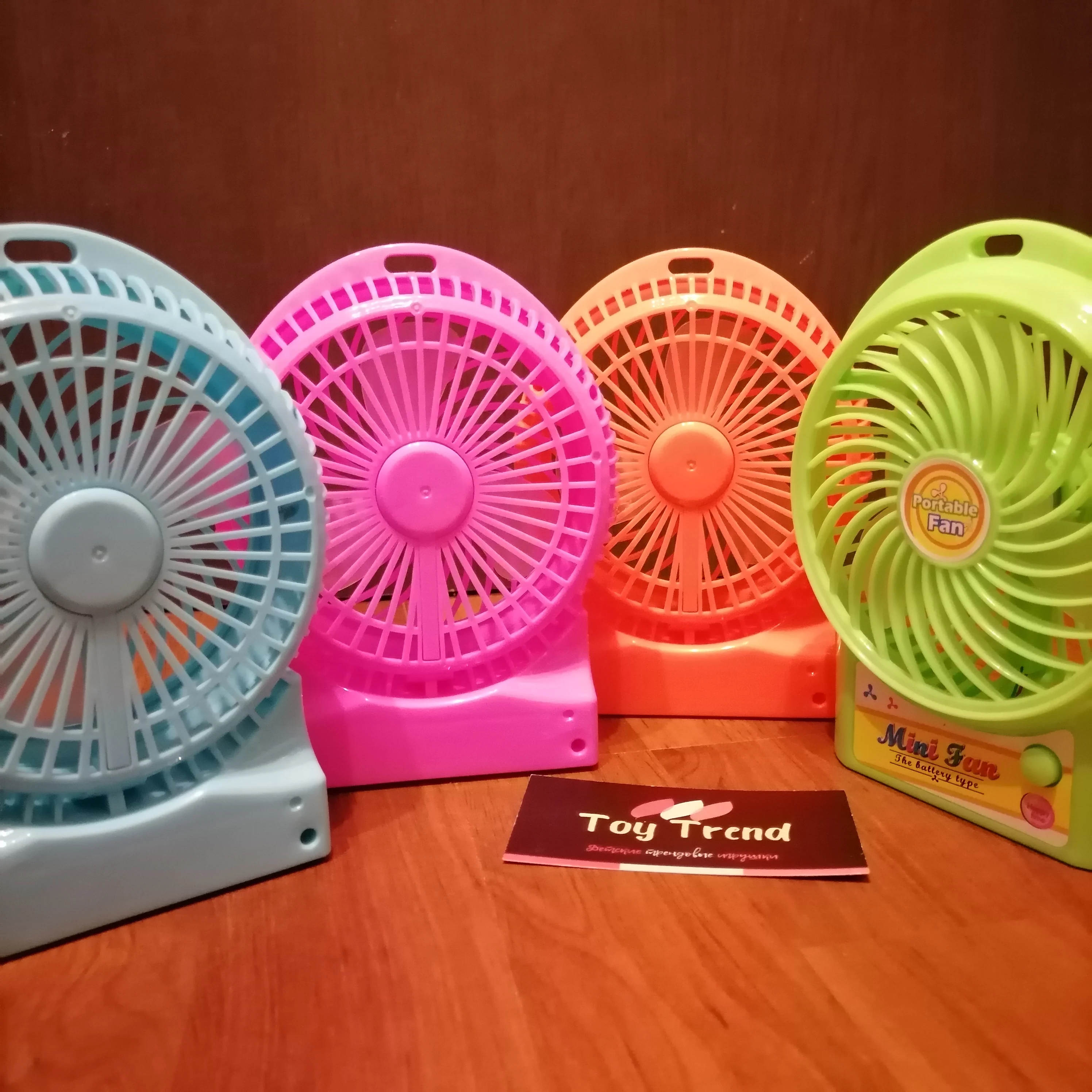 Вентилятор Mini Fan детский кондиционер охлаждающий настольный для детской комнаты