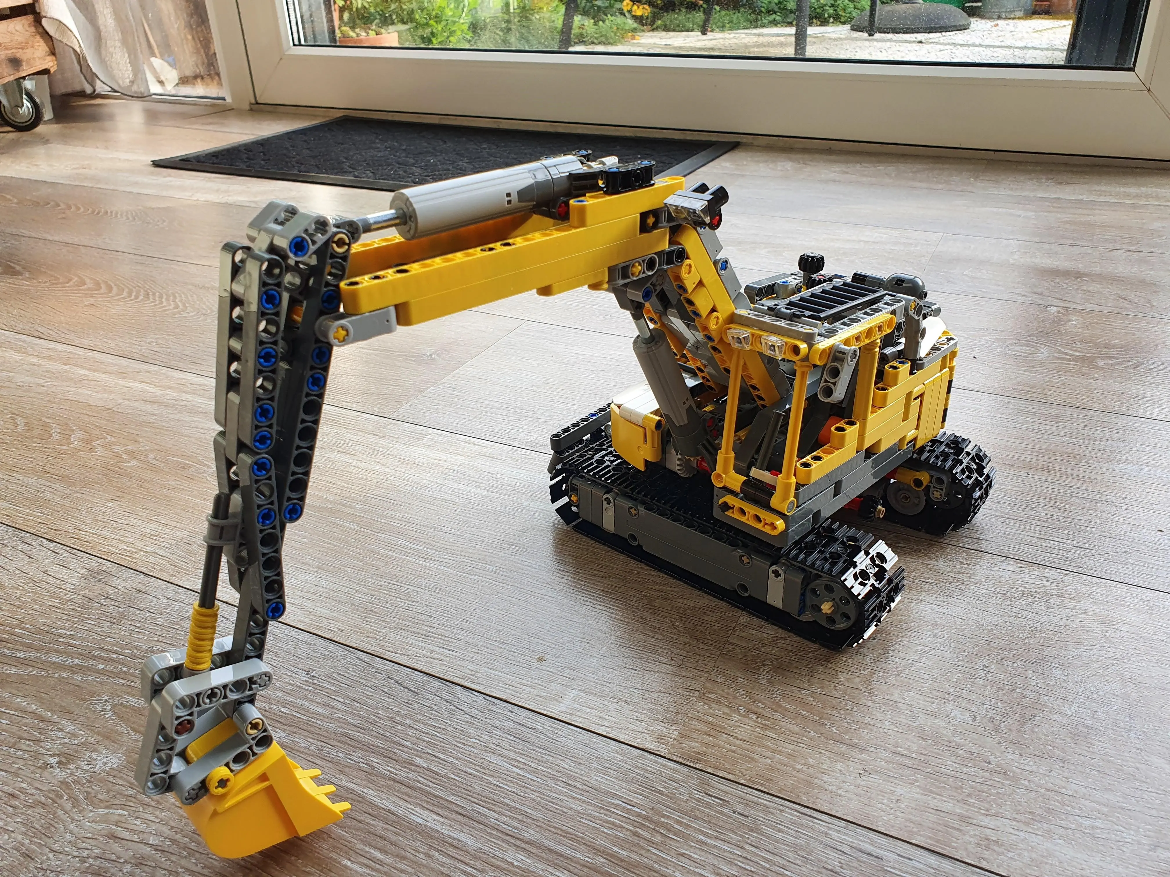 

NEW 2020 lepins technology building block MOC Engineering Series excavator assembly toy boy birthday gift