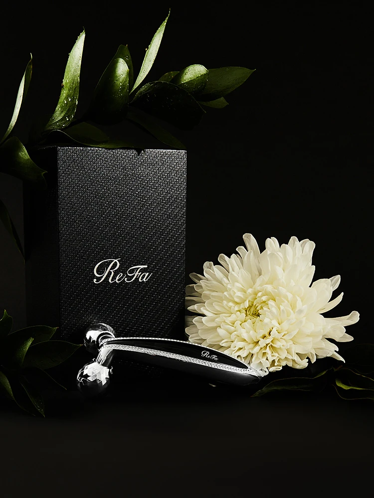 Лифтинг массажер для лица ReFa Crystal Carat Face с платиновым покрытием и микротоковой
