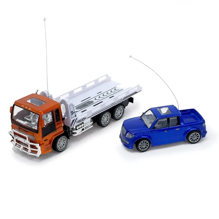 Набор машин радиоуправляемых Грузовик эвакуатор + пикап работают от