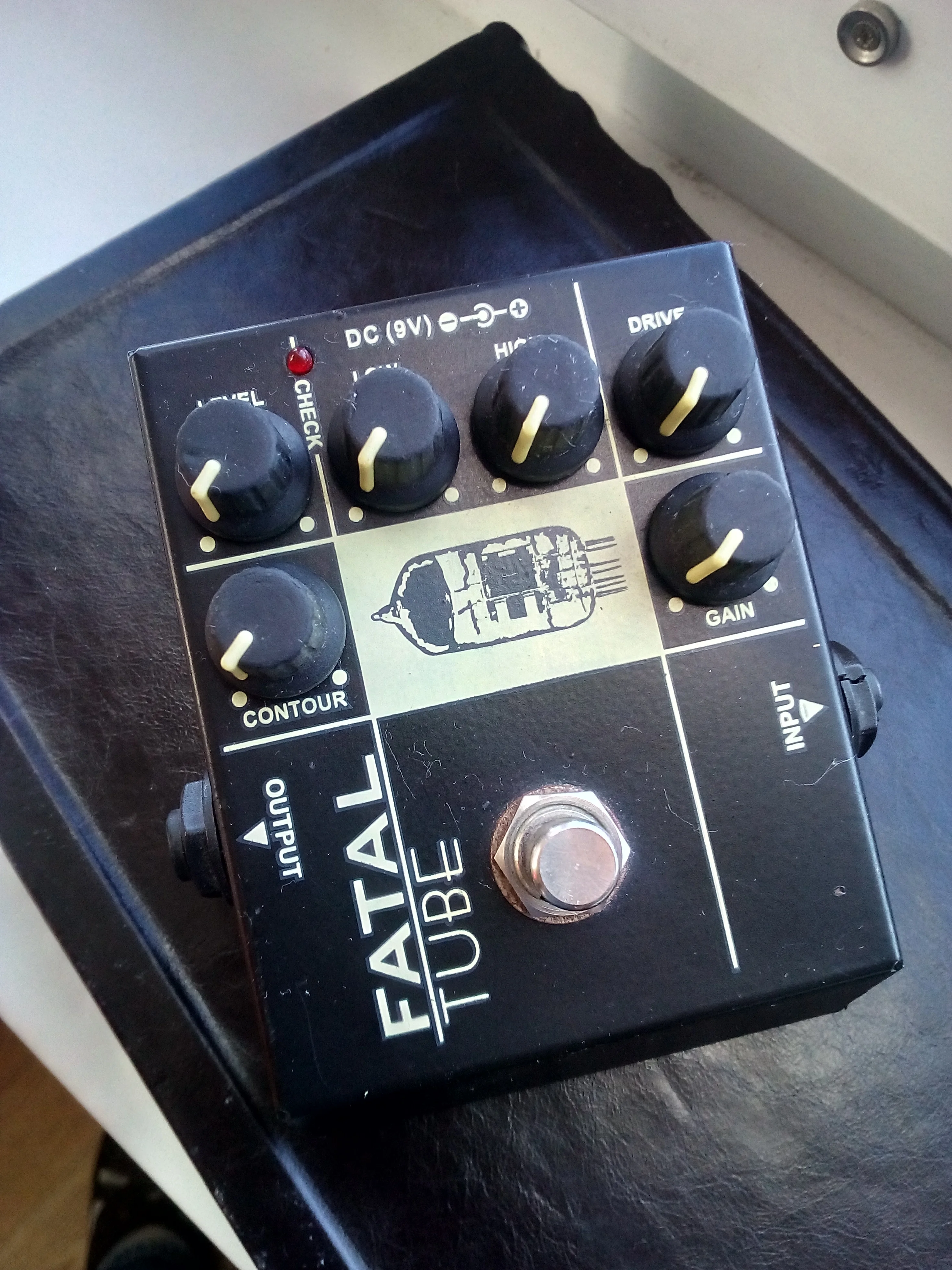 Б/У Овердрайв Дисторшн AMT Fatal Tube с Блоком Питания. Быстрая Доставка | Гитарные