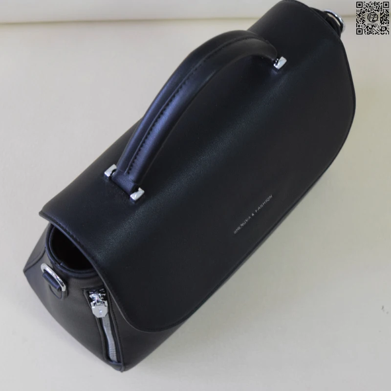 Женская сумка обладает PU T77 |