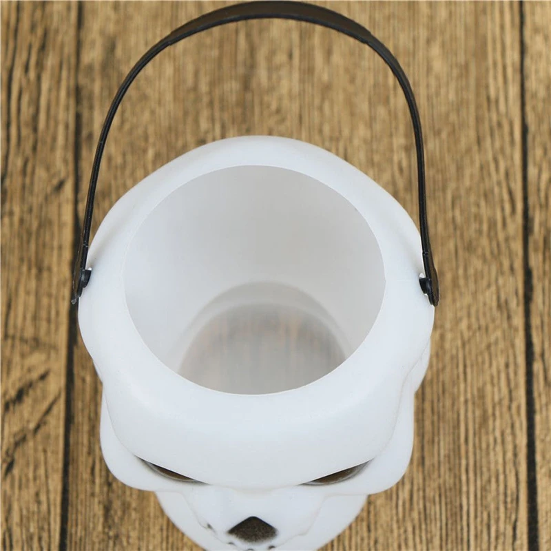 

1Pcs Scary Skull Halloween Candy Kettle box Witch Cauldron Halloween Party Hanging Props St.Patrick's Day Party Decoration