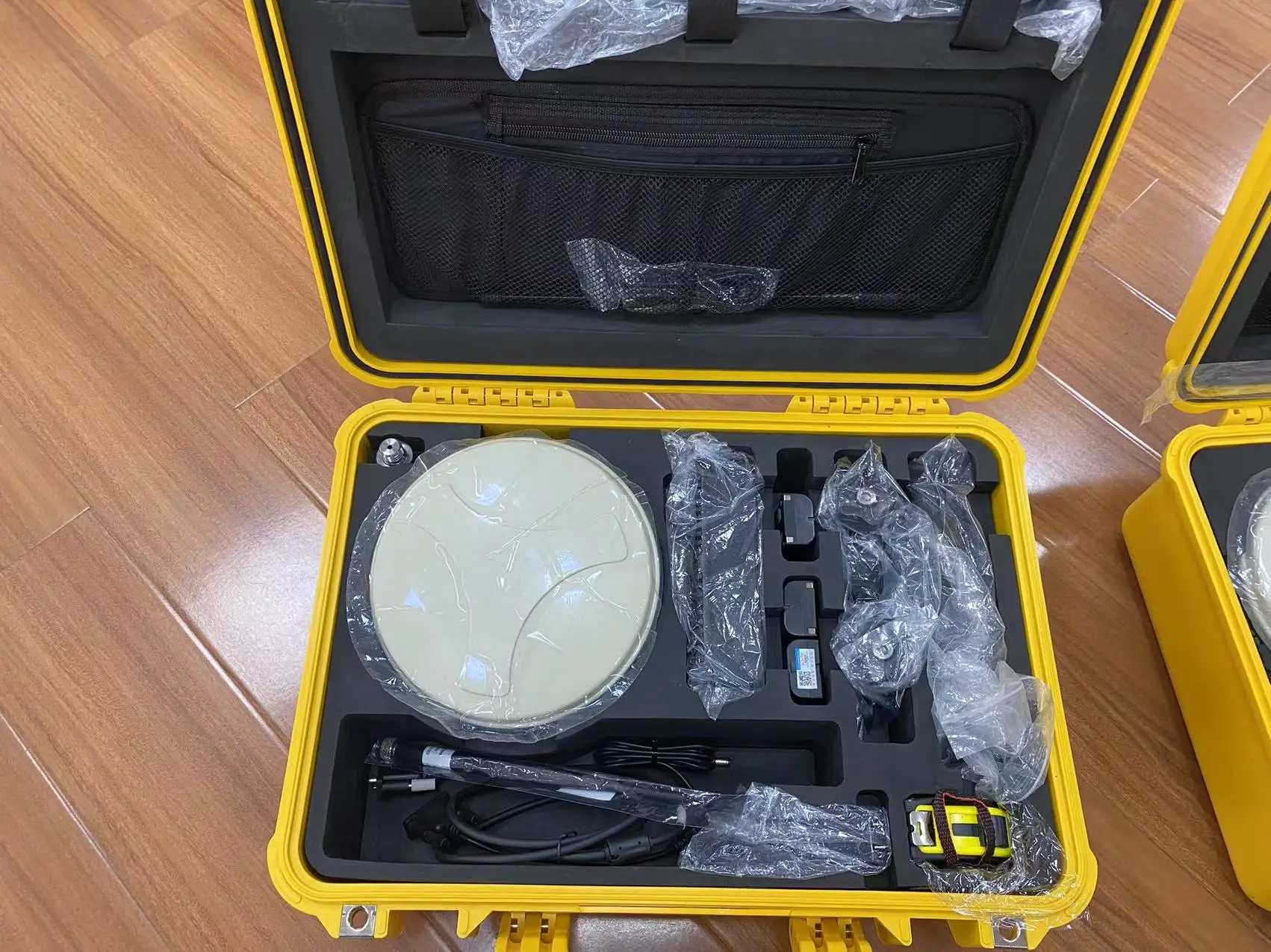 Шлифовальный T20T GNSS 1 * Rover + Справочник GPS-полюс GPS RTK для инженерной съемки и