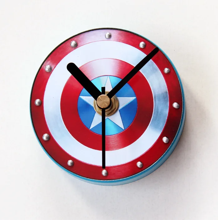 Магнитные часы на холодильник &quotCaptain America" |