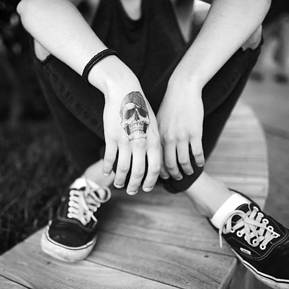 Temporary tattoo MneTatu "Skull hat" Black | Красота и здоровье