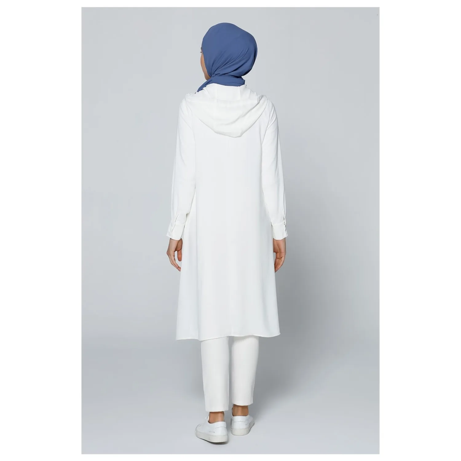 

Armine Hooded Tunic White 20 Ya4222