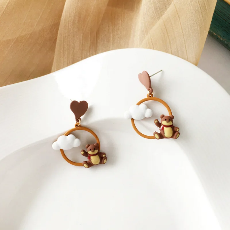 

Мультяшные серьги в виде медведя, милые женские серьги в форме облака, свежие и универсальные серьги