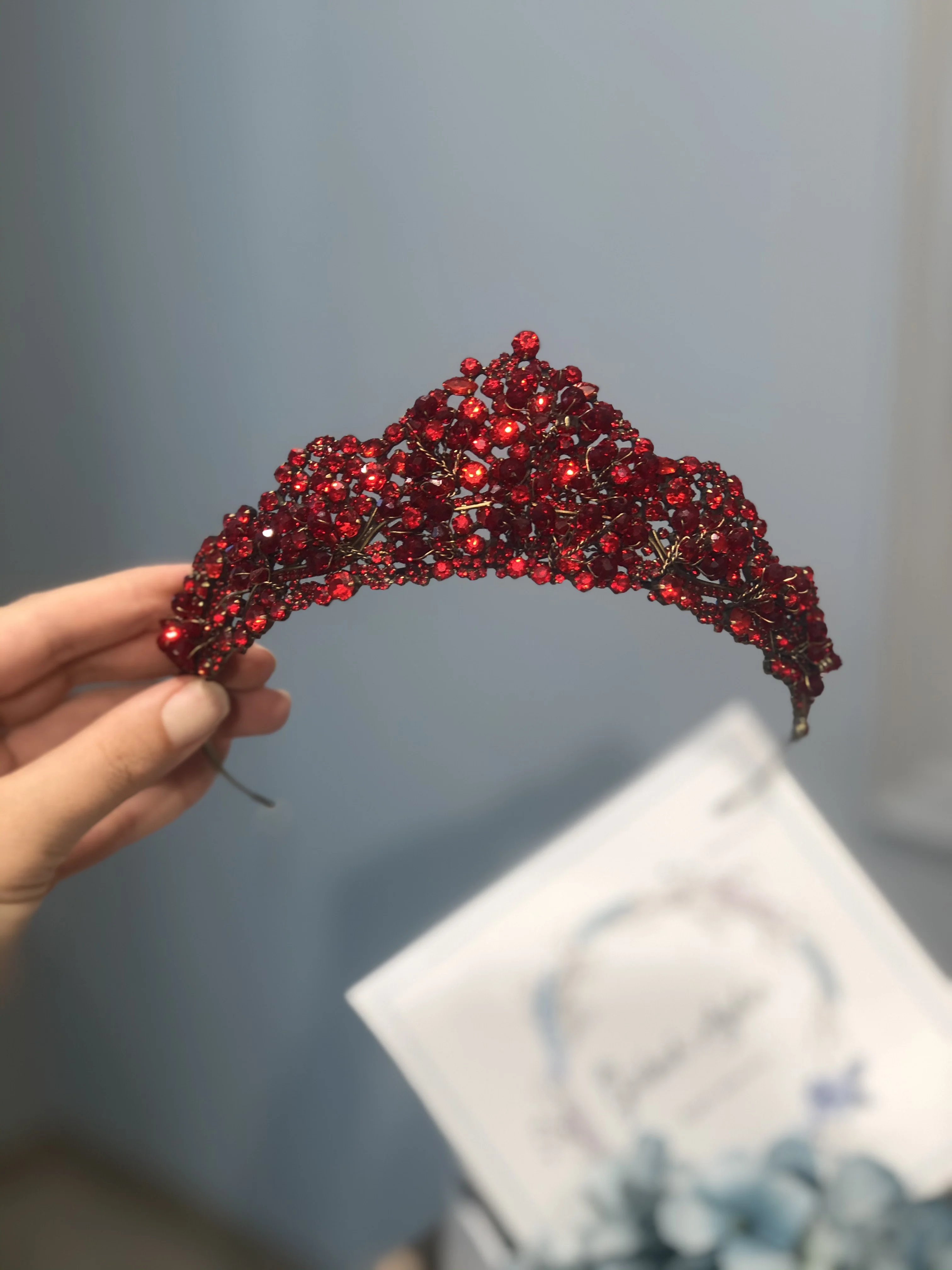 

Bridal Accessories/Luxury Bridal Accessories/Headpieces/Bridal Crown/Henna