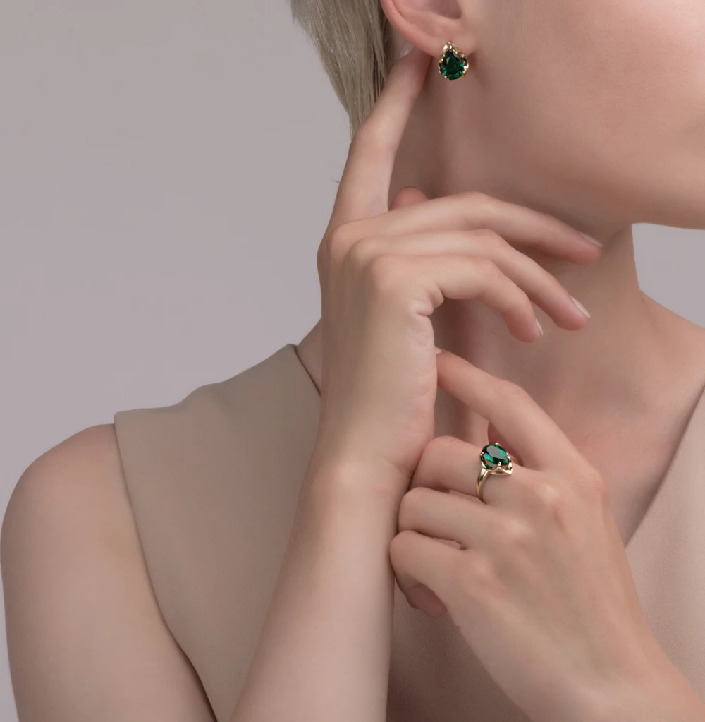 Gold earrings with emeralds sunlight sample 585 | Украшения и аксессуары