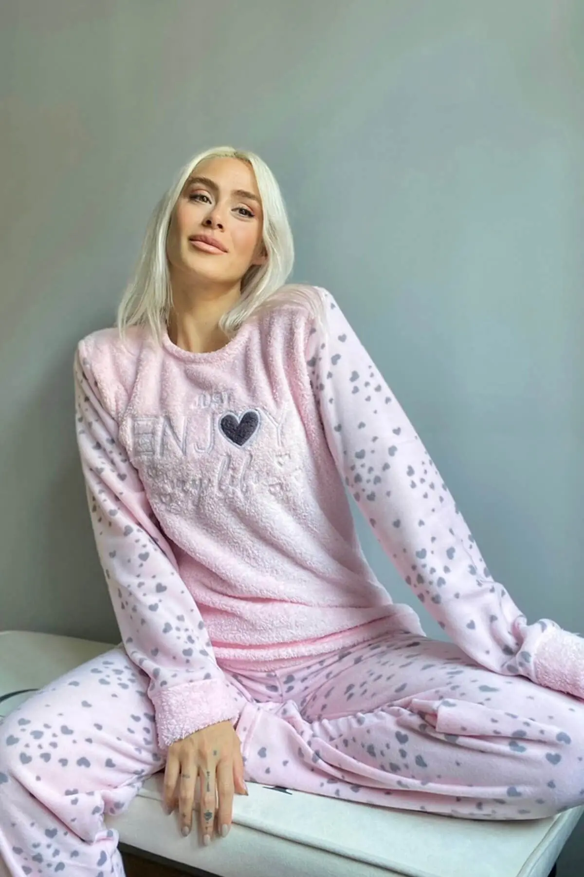 

Женский пижамный комплект Enjoy heart с принтом, плюшевый уличный Розовый Повседневный модный стиль на осень и зиму