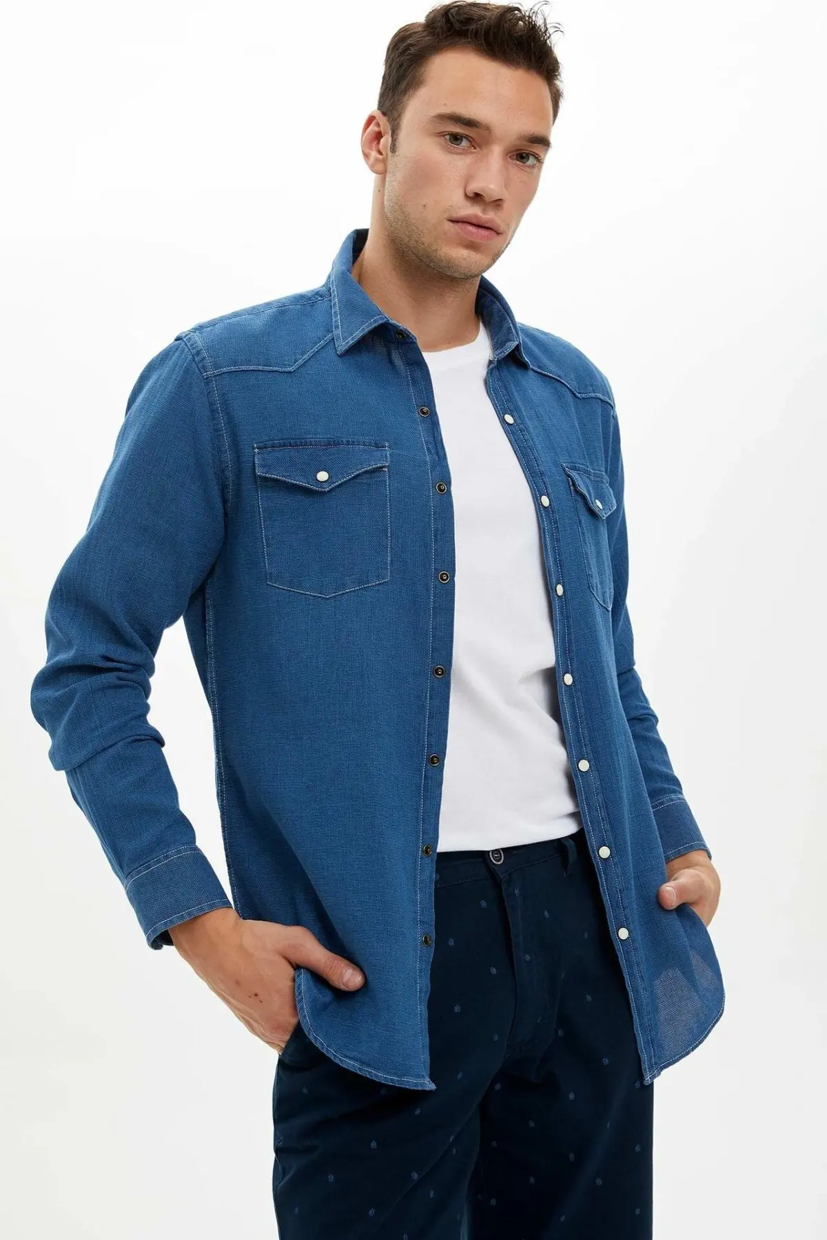 DeFacto модная однотонная повседневная мужская рубашка с воротником лацканами