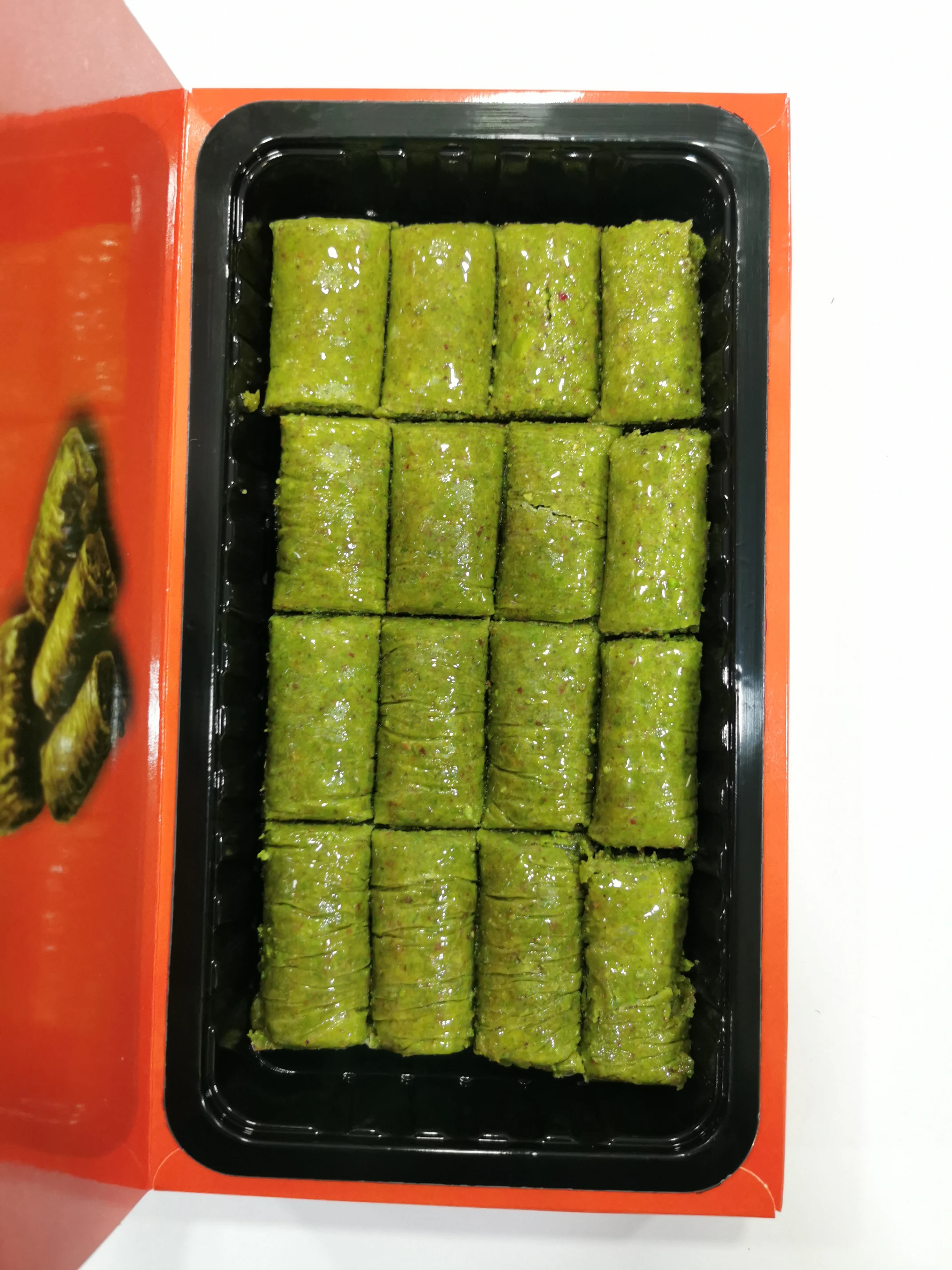 

Gulluoglu Pistachio Wrap, 16 pieces (600gr - 1.32lb) (1 Pack)