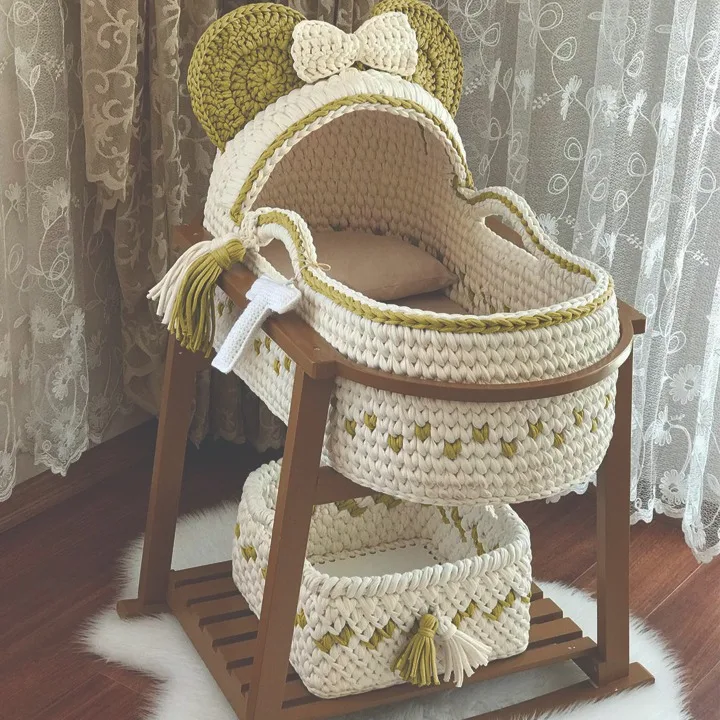 

Baby moses basket bassinet