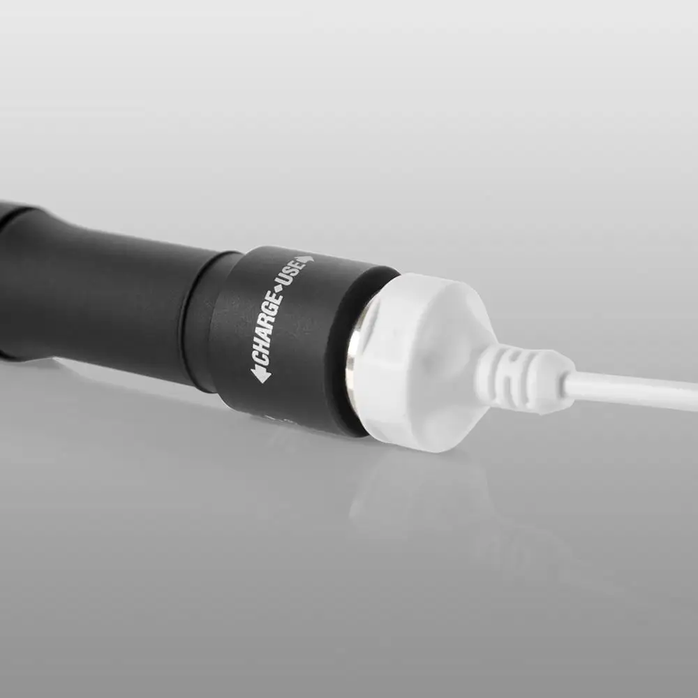 Светодиодный Фонарь Armytek Prime C2 XP L 1250 LED Lumens + Магнитная зарядка 18650 Li Ion аккумулятор