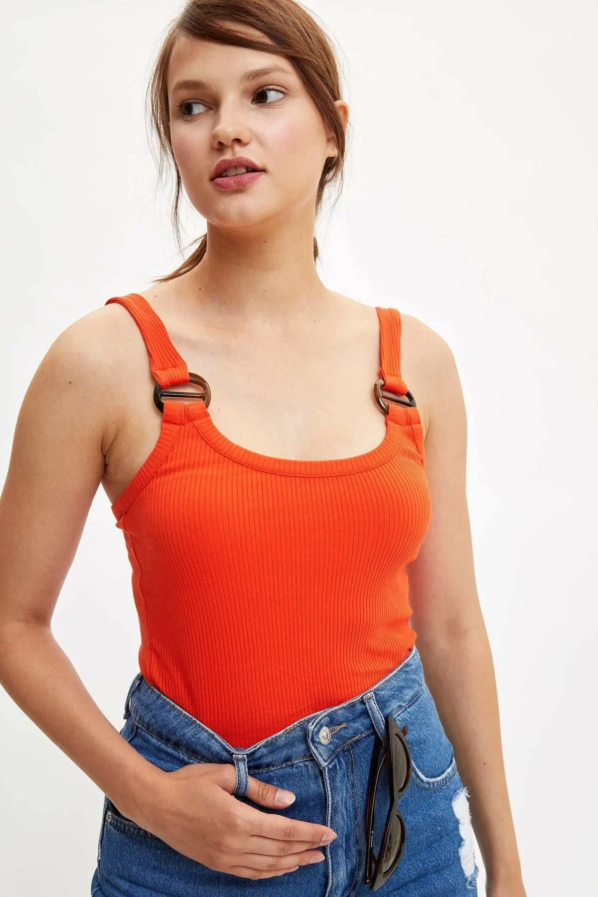 DeFacto женский сексуальный летний чистый короткий топ без рукавов Женская футболка