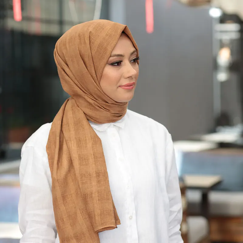 

Afvente Plaid Cotton Shawl