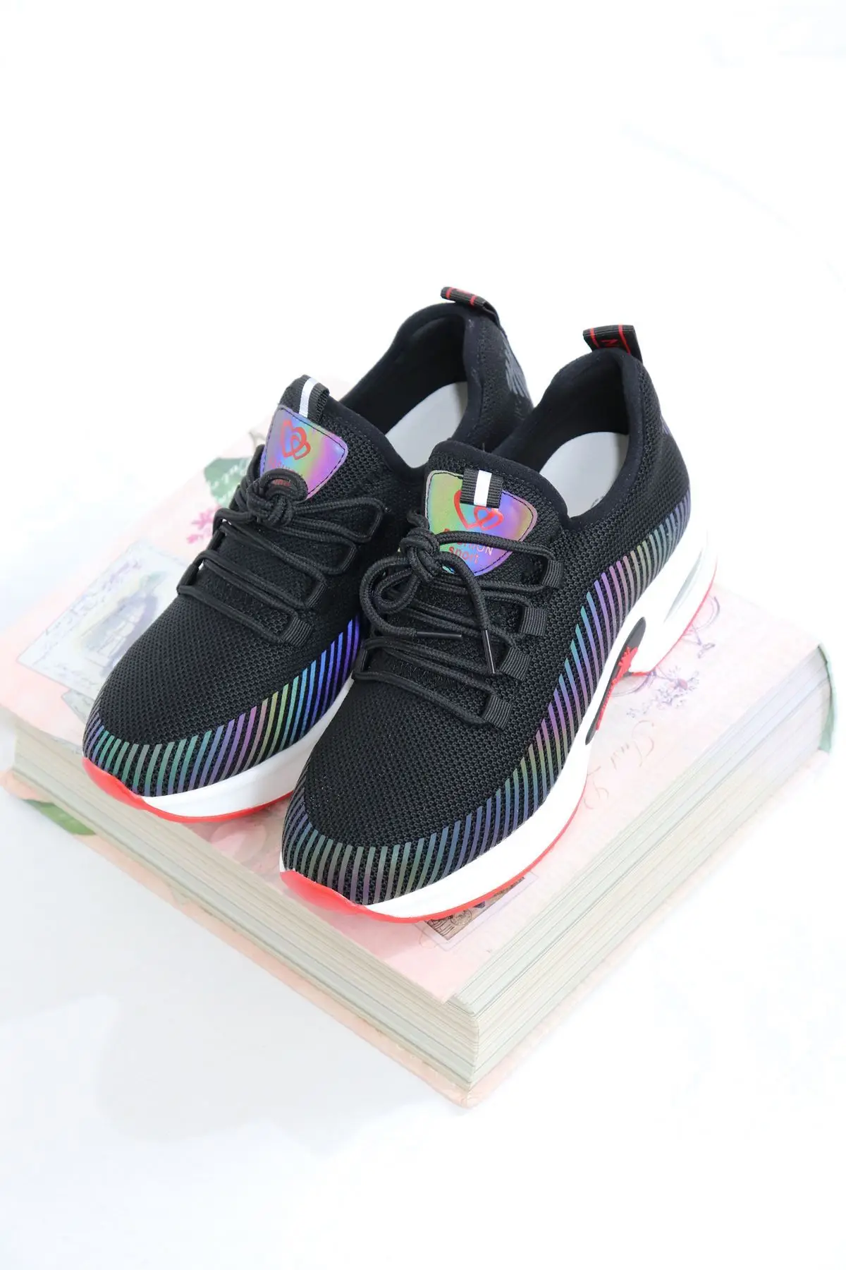 

Guja - 21Y301-1 Siyah Air Taban Fileli Kadn Sneakers