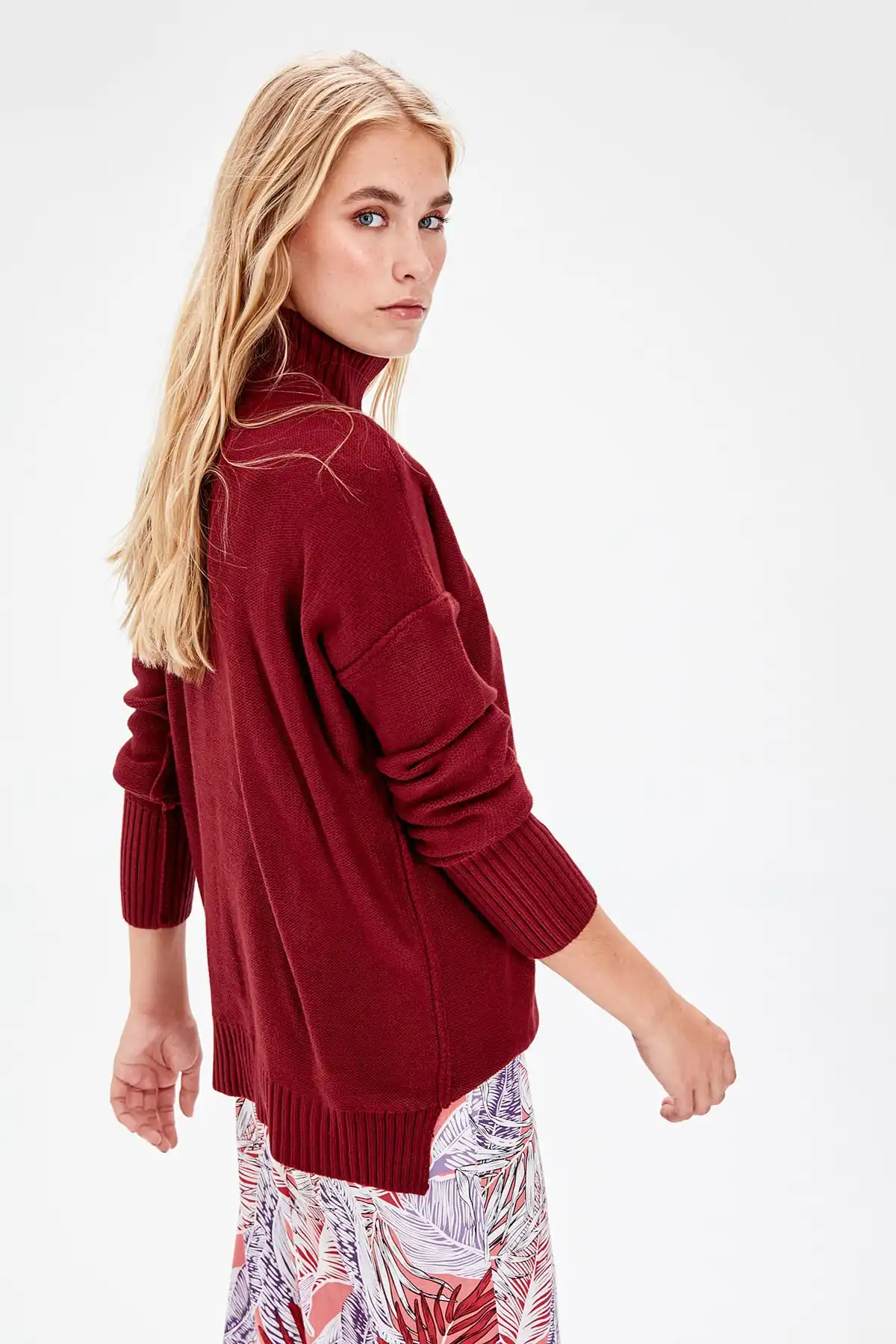 Trendyol женщины бордовая юбка наконечник ассиметричная вязаная одежда свитер