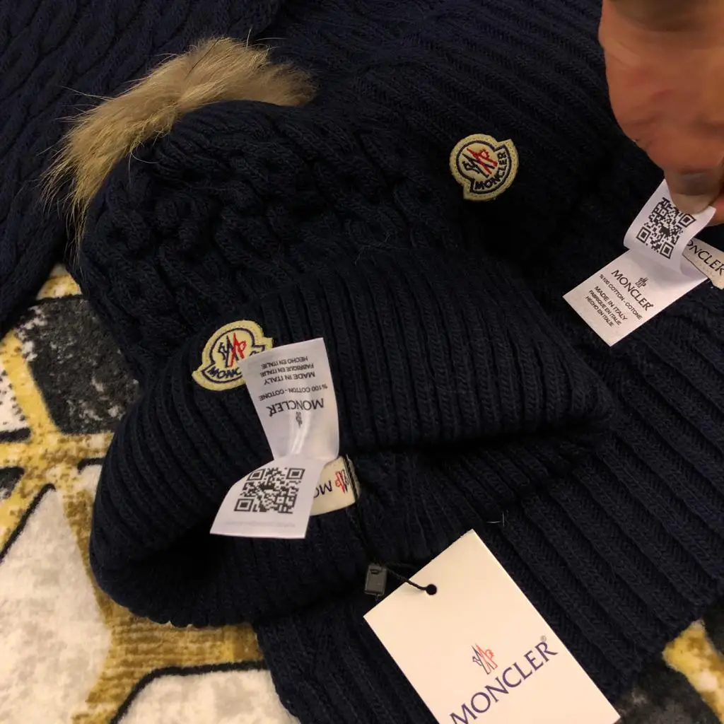 

2021 Men Women Scarves Weft Scarf Wrap Luxury Fashion Brand Casual Neckwear Accessory Popular New Season Man Woman Unisex Model