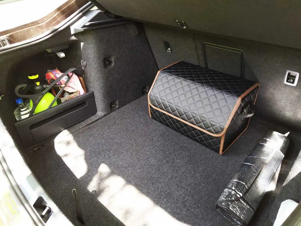 Продажа Сумка-органайзер в багажник автомобиля из экокожи черная с серой нитью ViceCar (розовый кант) с логотипом S-LINE