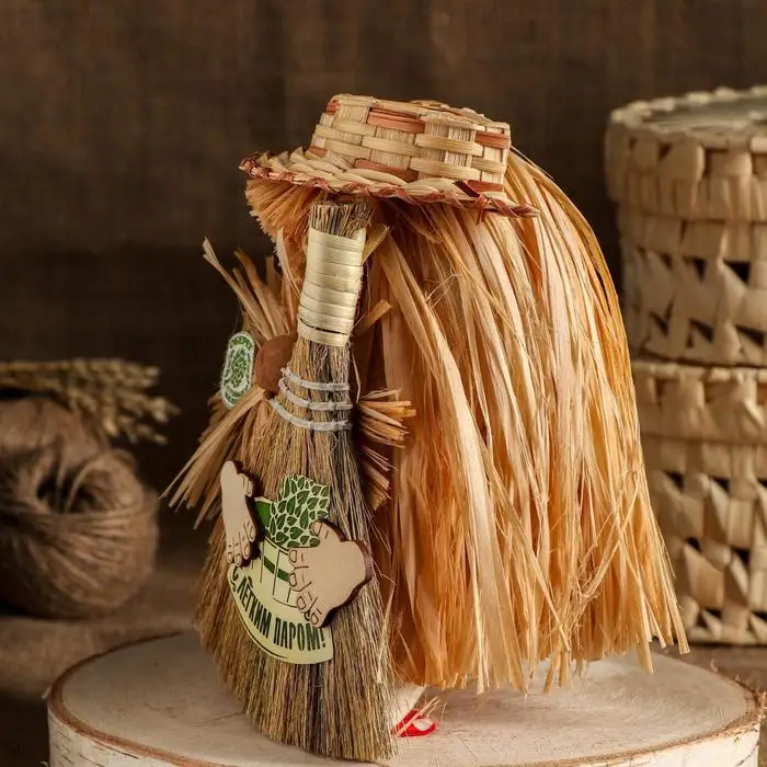 Charm банник with broom in straw шляпке пожеланием | Дом и сад