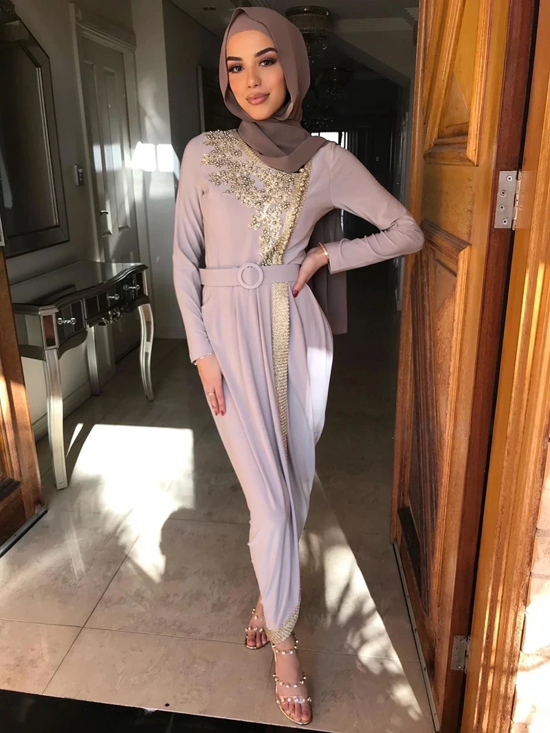 

Ramadan Muslim Women Embroidered Beaded Long Slim Fit Dress