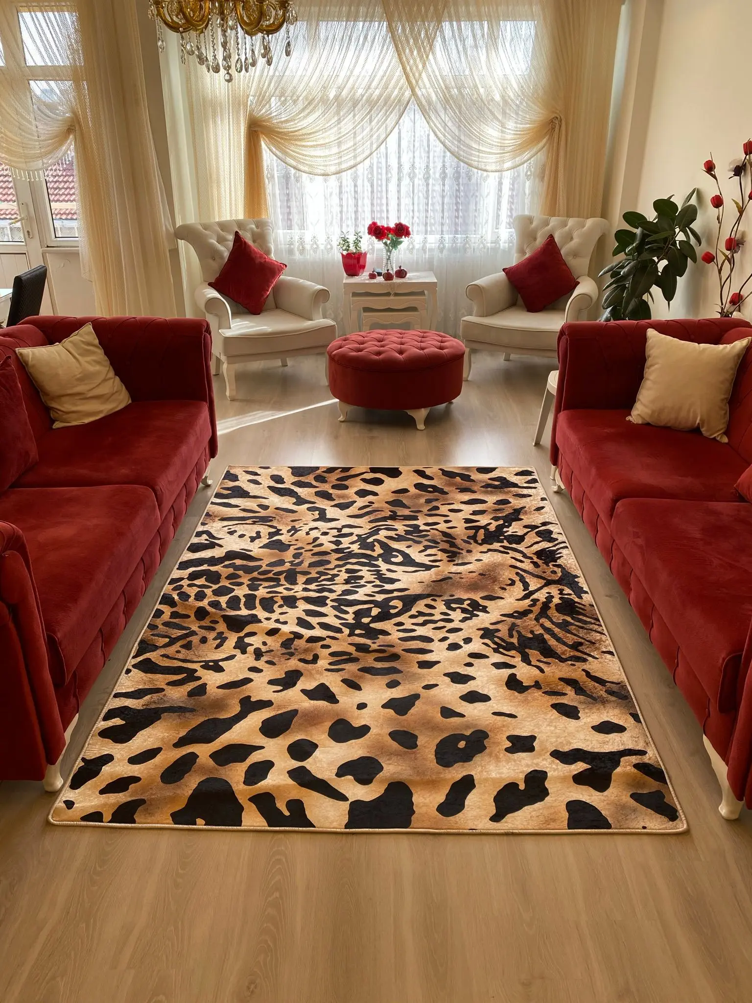 

Decorative Leopard print Carpet Washable Artificial Leather Slip-Resistant Outsole Winter Cold-Proof Premium Living Room Rug
