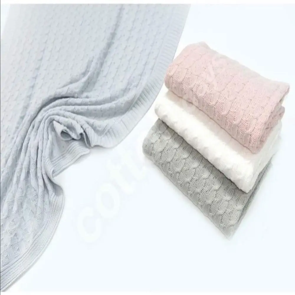 

Organic cotton knitted baby blanket