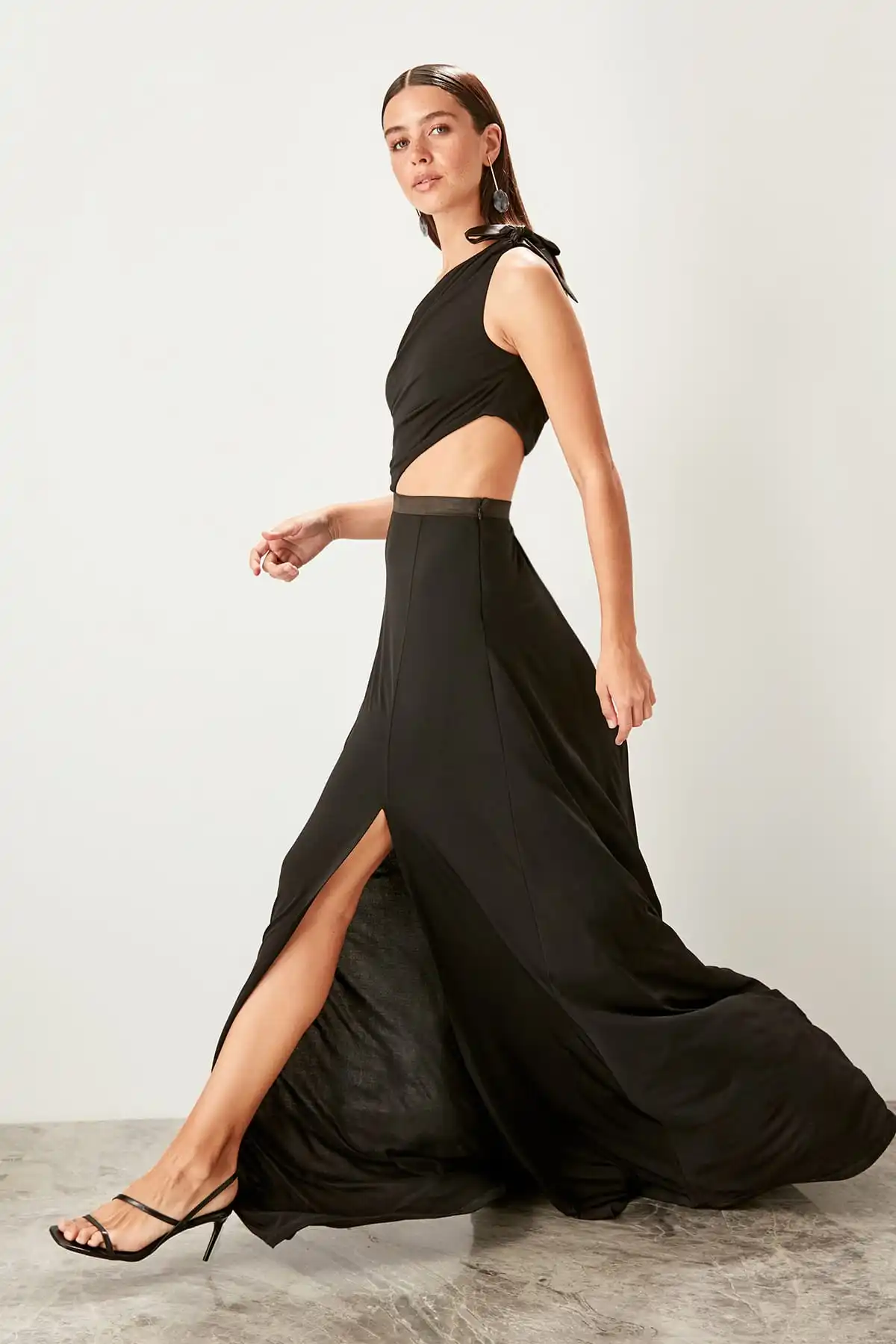 Trendyol плечо деталь вечернее платье TPRSS19BB0325 | Свадьбы и торжества