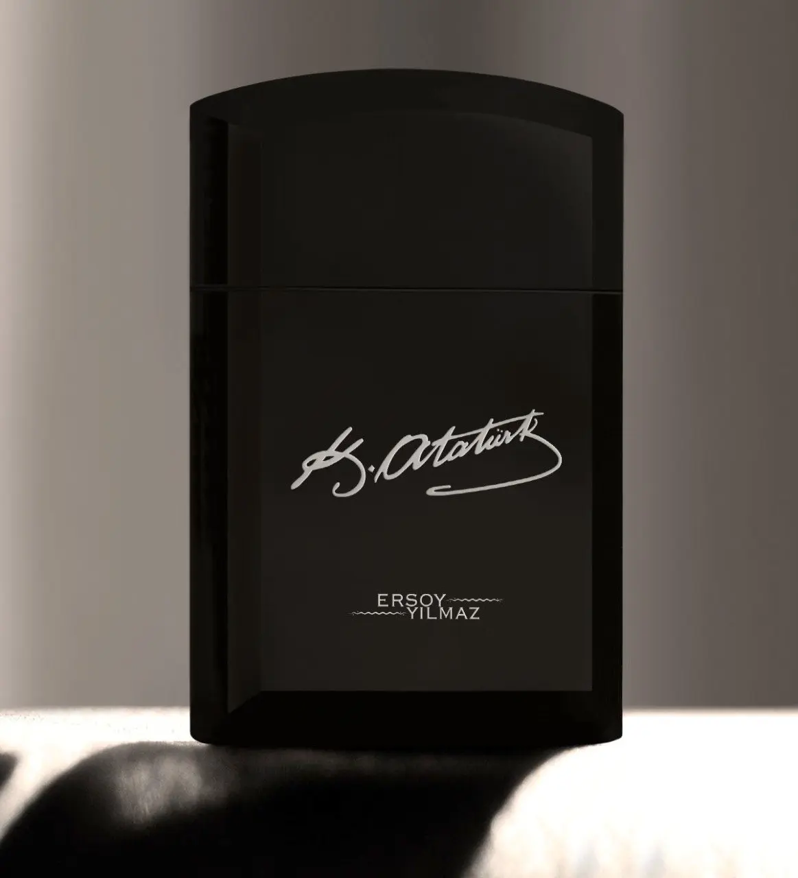 

Personalized Ataturk Signed Black Metal Cigarette Lighter-1