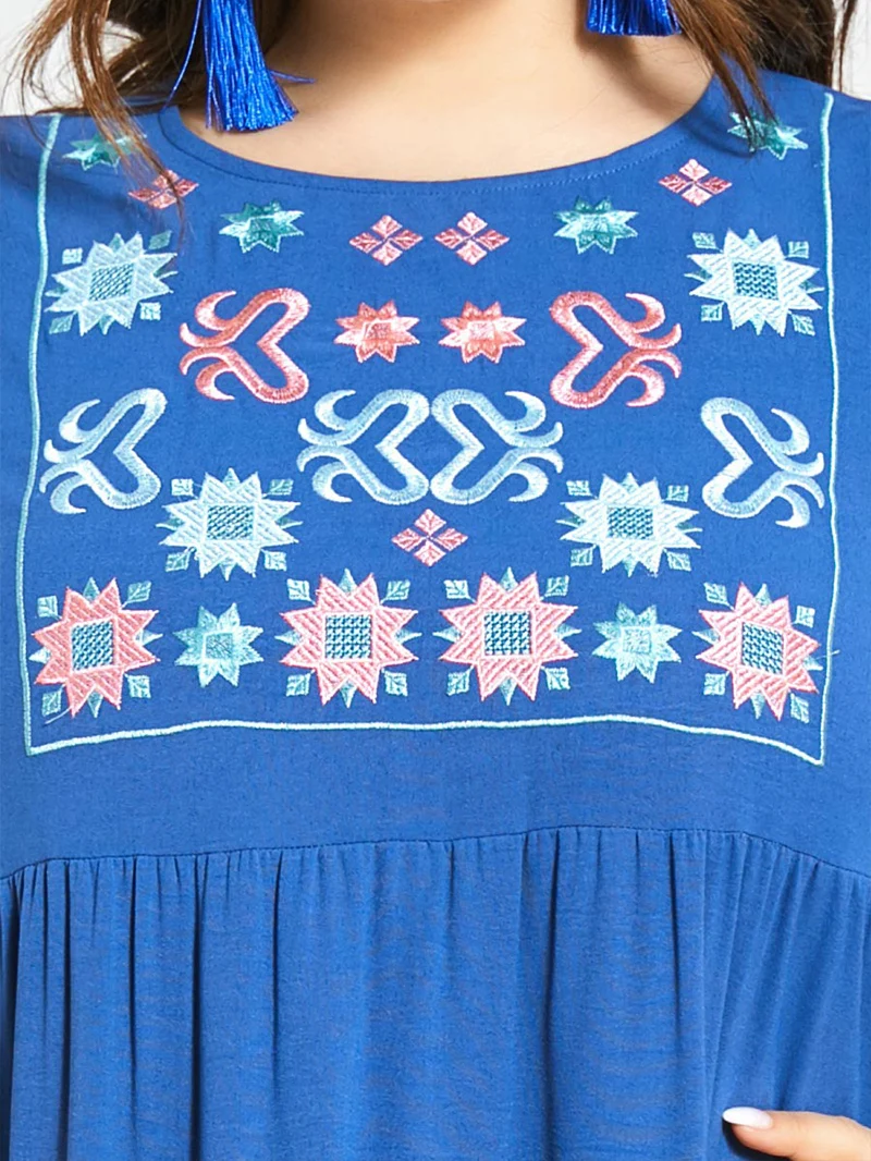 

Plus Size Women Fashion Blue Embroidery Long Sleeve Multi-Layer Pleated Long Arabian Dress