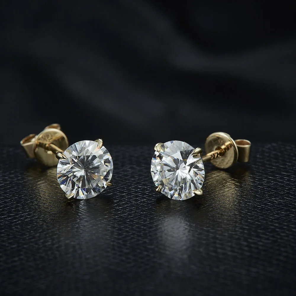 Серьги гвоздики NiceGems женские из белого золота 585 пробы с 4 зубцами от 0 8 до ст. TW D