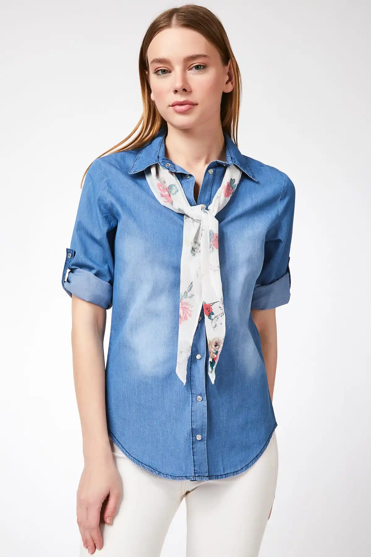 Happiness ist. Women's Blue Self-Scarf Jean Shirt 3642 DD00001 |