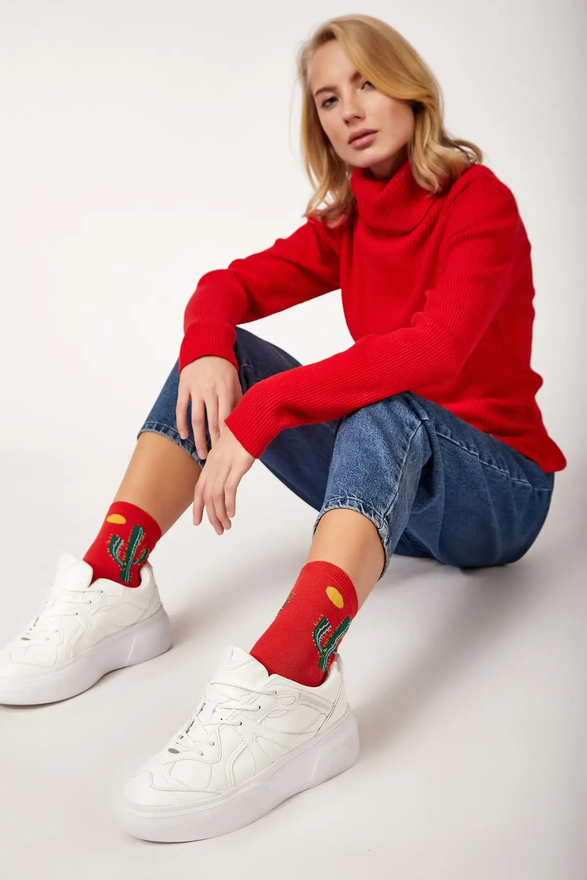 Счастье ist. Женские серые хлопковые носки с рисунком из лайкры FN01862 | Женская