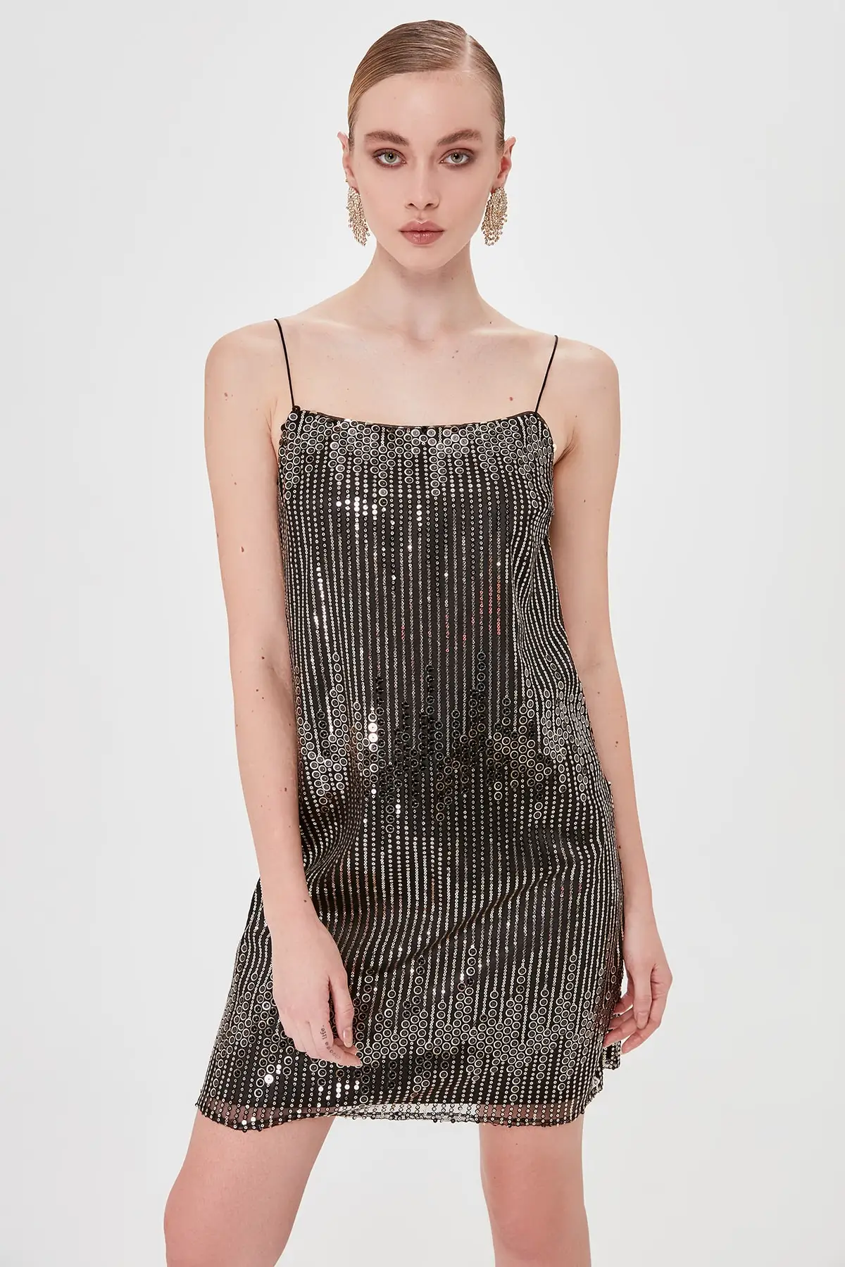 

Trendyol Sequined Dress TPRSS20EL0204