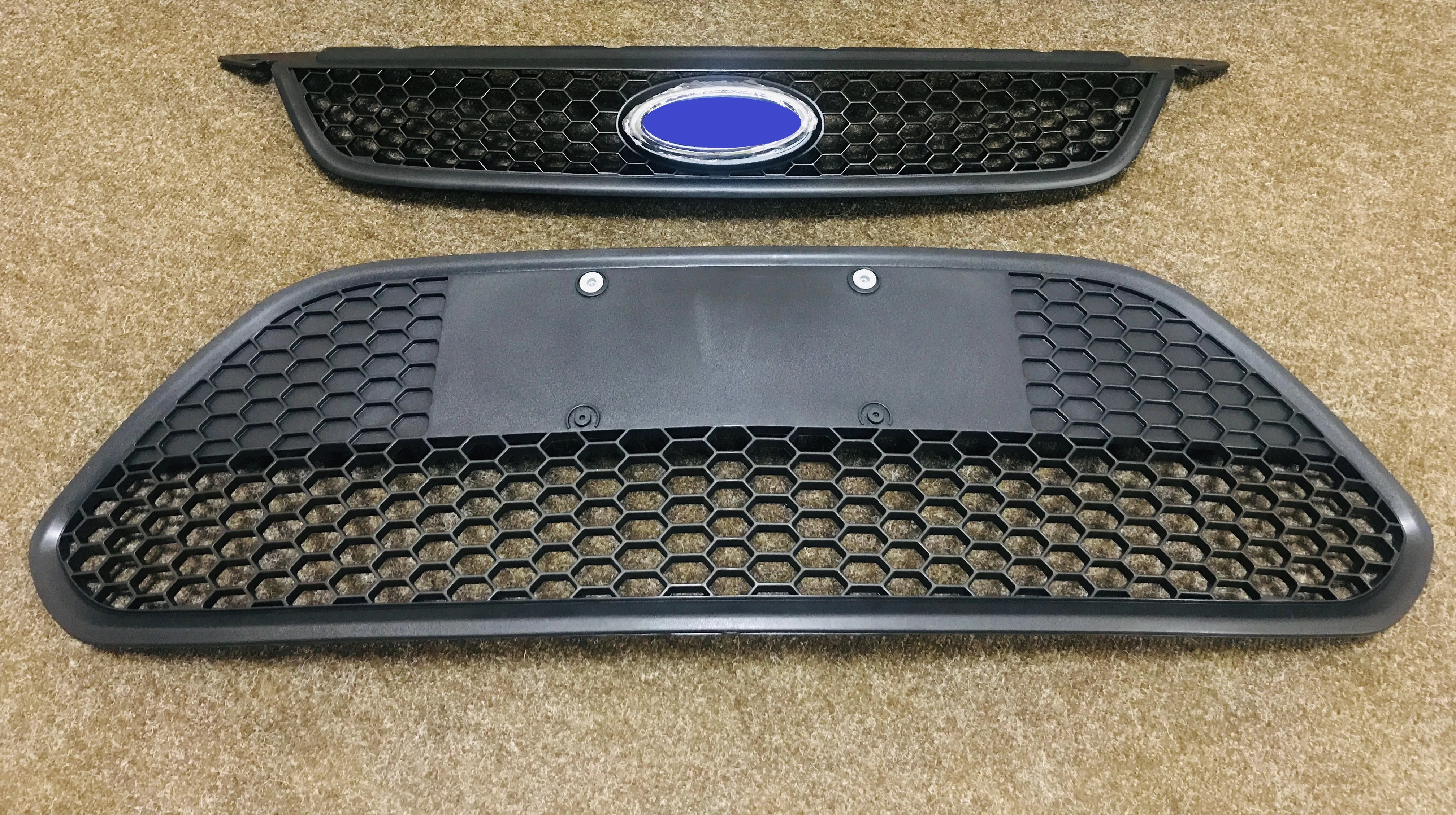 Решетки радиатора в стиле ST для Форд Фокус 2 Рестайлинг (2008 2011)|Передние и