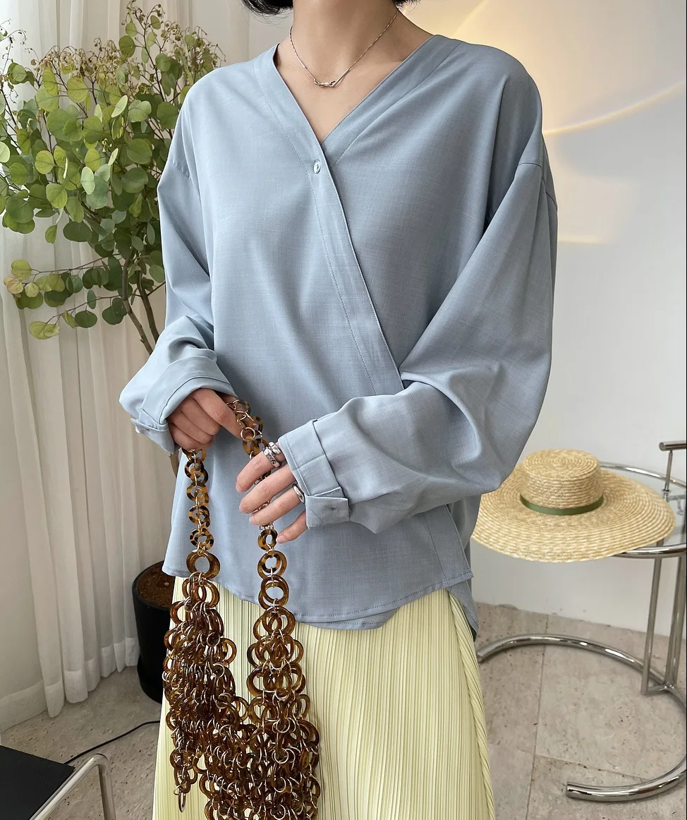 

spring woman beautiful shirt